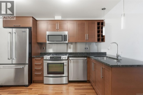 Laundry room - N1003 737 Humboldt St, Victoria, BC V8W1B1 Photo 3