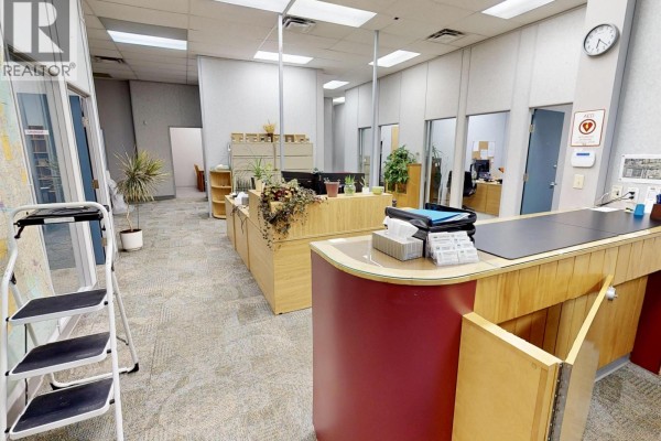 10039 100 Street, Fort St  John, BC V1J3Y5 Photo 5