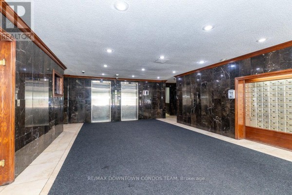 1004 - 10 Tobermory Drive, Toronto, ON, photo 3