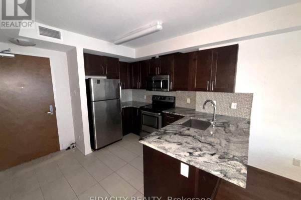 Living room - 1004 - 242 Rideau Street, Ottawa, ON K1N0B7 Photo 3