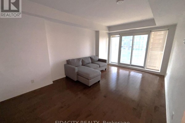 Kitchen - 1004 - 242 Rideau Street, Ottawa, ON K1N0B7 Photo 4