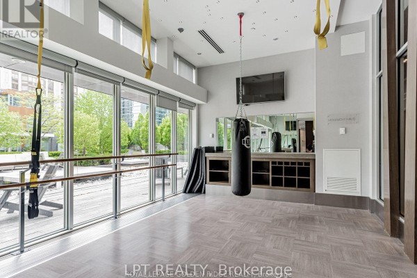 Bedroom - 1004 - 88 Sheppard Avenue E, Toronto, ON M2N6Y2 Photo 3