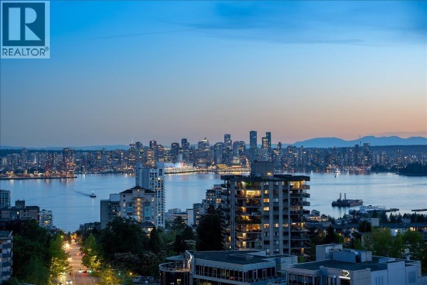 1004 135 E 13th Street, North Vancouver, BC V7L0J8 Photo 4