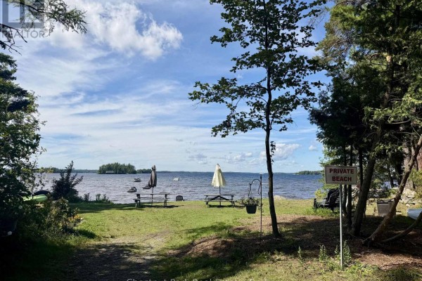 1004 Chippawa Avenue, Gravenhurst), ON P1P1R1 Photo 2