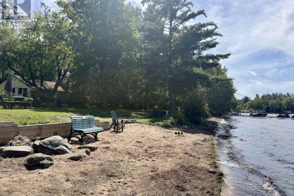 1004 Chippawa Avenue, Gravenhurst), ON P1P1R1 Photo 5
