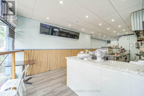 1004 Kingston Road, Toronto, ON M4E1T2 Photo 2