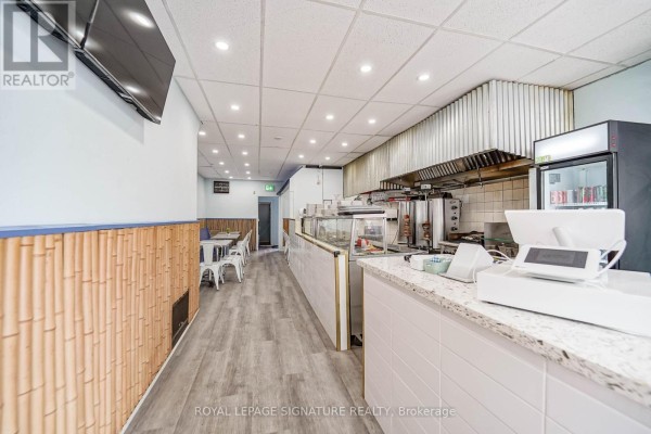 1004 Kingston Road, Toronto, ON M4E1T2 Photo 3