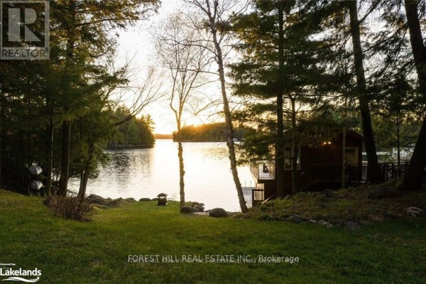 Bathroom - 1004 Old Township Road, Muskoka Lakes, ON P0B1J0 Photo 2