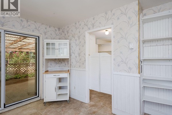 Bathroom - 10040 Wisteria Pl, Sidney, BC V8L4E7 Photo 5
