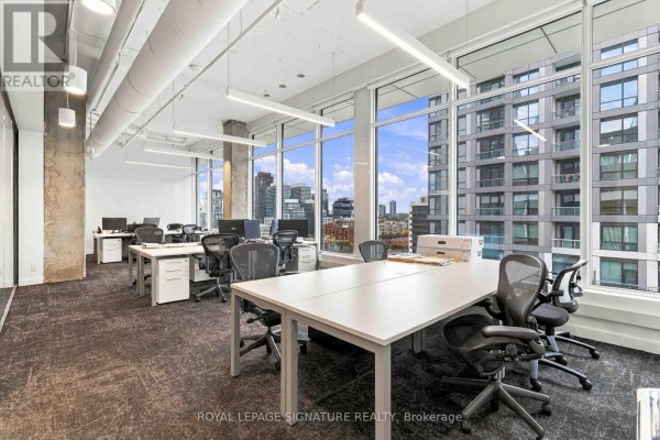 1005 - 130 Queens Quay E, Toronto