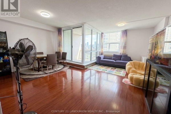 1005 - 2500 Bridletowne Circle, Toronto, ON, photo 2