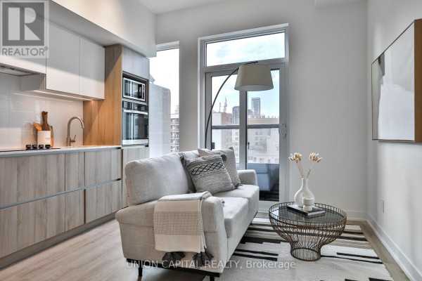 Kitchen - 1005 - 319 Jarvis Street, Toronto, ON M5B0C8 Photo 4