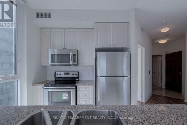 Primary Bedroom - 1005 - 339 Rathburn Road W, Mississauga, ON L5B0K6 Photo 4