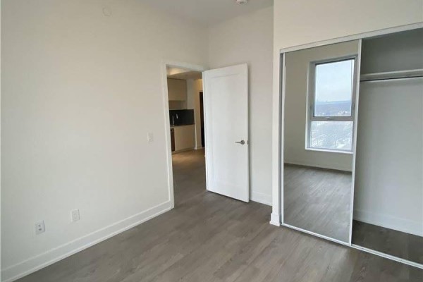 Living room - 1005 - 7 Mabelle Avenue, Toronto, ON M9A0C9 Photo 4