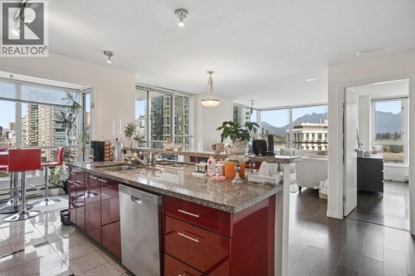 1005 1328 W Pender Street, Vancouver, BC, photo 3