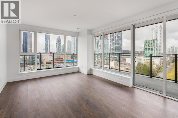 1005 4711 Hazel Street, Burnaby, BC V5H0J9 Photo 4