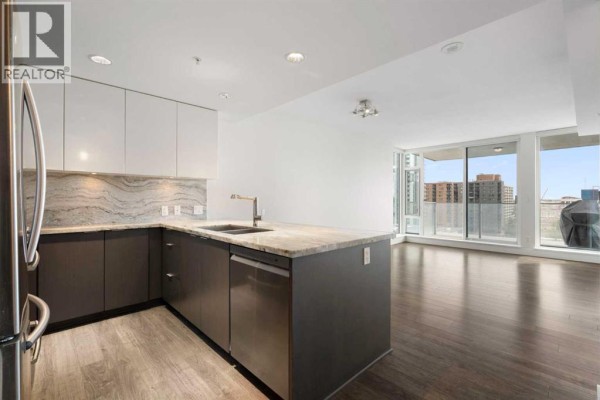 Living room - 1006, 519 Riverfront Avenue Se, Calgary, AB T2G1K6 Photo 5