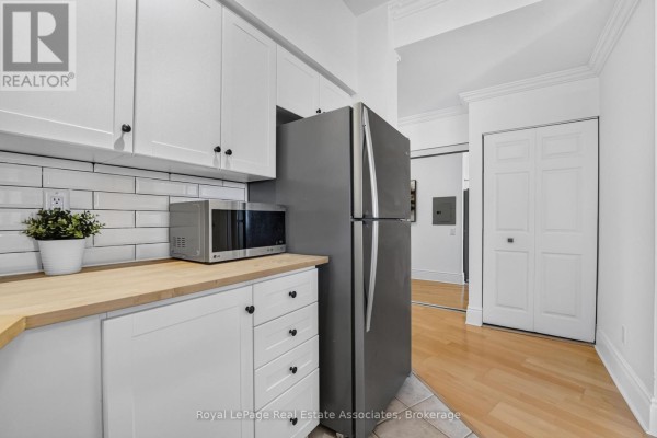 1006 - 115 Richmond Street E, Toronto Photo 5