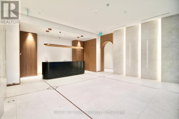 1004 - 560 Rideau Street, Ottawa, ON K1N5Z8 Photo 2
