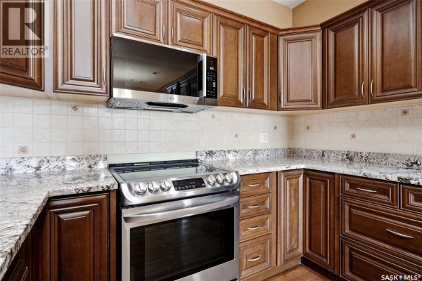 4pc Bathroom - 1006 1901 Victoria Avenue, Regina, SK S4P3R4 Photo 4