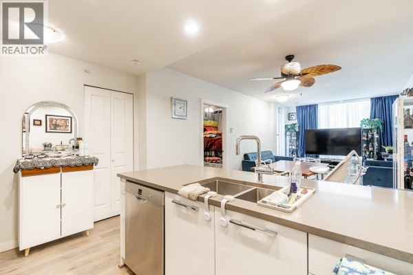 1006 3281 E Kent Avenue North, Vancouver, BC V5S0C4 Photo 5