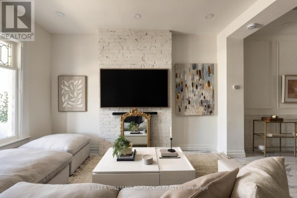 Family room - 1006 Ossington Avenue, Toronto, ON M6G3V6 Photo 3