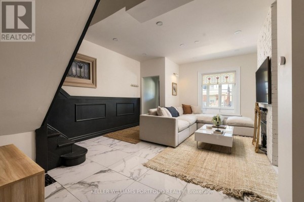 Dining room - 1006 Ossington Avenue, Toronto, ON M6G3V6 Photo 5