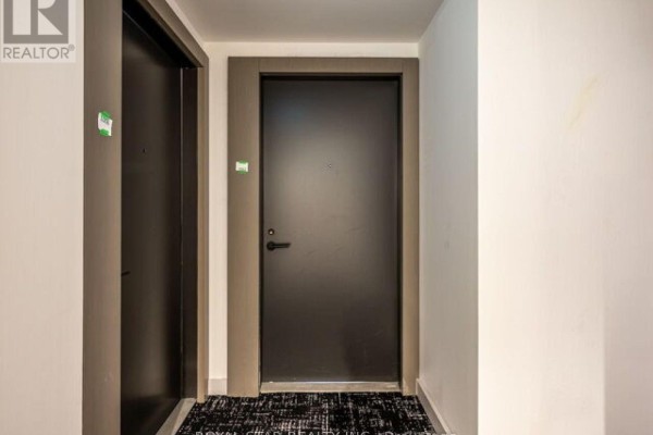 1007 - 108 Peter Street, Toronto, ON M5V2G7 Photo 4