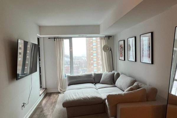 Living room - 1007 - 238 Besserer Street, Ottawa, ON K1N6B1 Photo 2