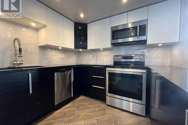 Kitchen - 1007 - 300 Webb Drive, Mississauga, ON L5B3W3 Photo 3