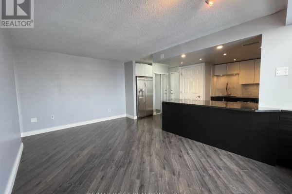 1007 - 300 Webb Drive, Mississauga, ON L5B3W3 Photo 5