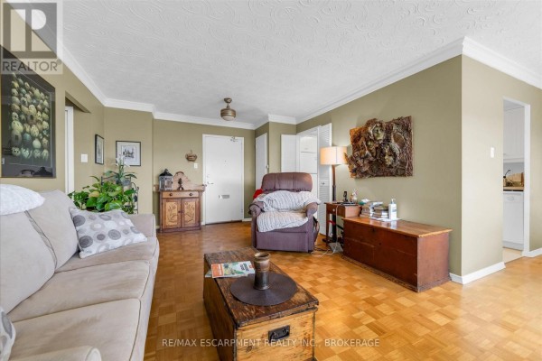 1007 - 35 Towering Heights Boulevard, St  Catharines, ON, photo 3