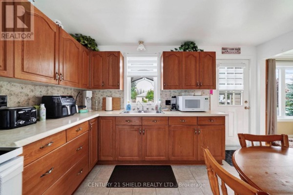 1007 2nd Street E, Cornwall, ON K6H2A8 Photo 5