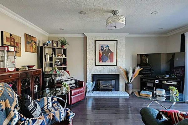 Family room - 1007 Moorelands Crescent, Pickering, ON L1W3K3 Photo 4