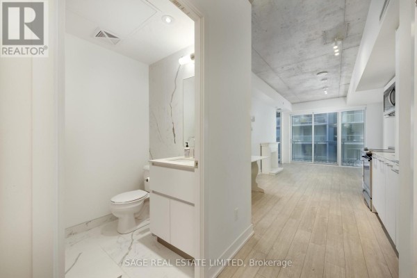 1008 - 25 Baseball Place, Toronto, ON M4M2A5 Photo 5