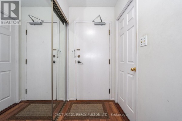 1008 - 30 Thunder Grove, Toronto, ON, photo 3
