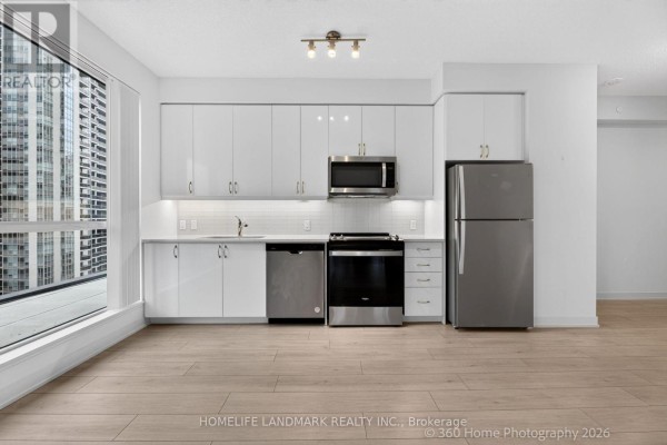 Living room - 1008 - 4955 Yonge Street, Toronto, ON M2N0L8 Photo 3