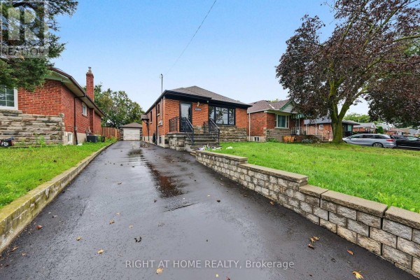 1008 Kennedy Road, Toronto, ON, photo 3