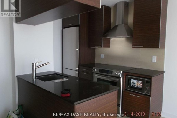 1009 - 1 Market Street, Toronto, ON M5E0A2 Photo 4