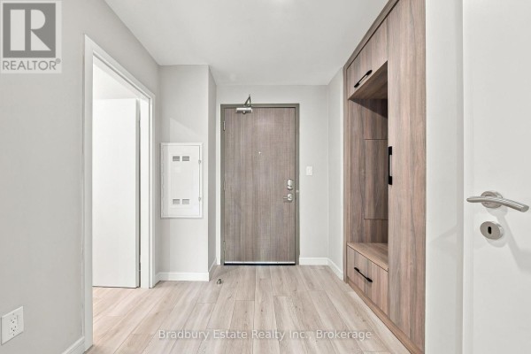 Primary Bedroom - 1009 - 20 George Street, Hamilton, ON L8P0C4 Photo 4