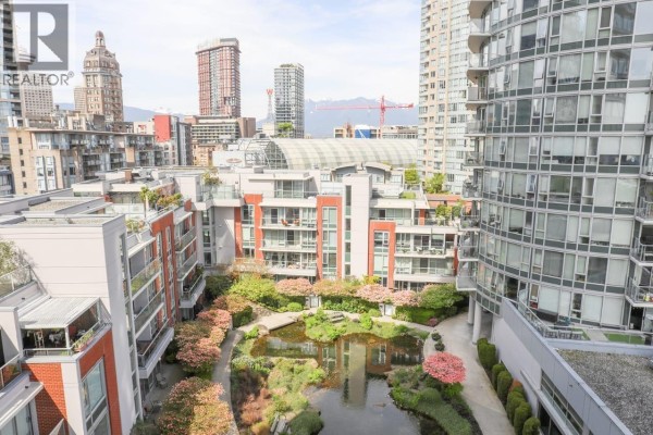 1009 688 Abbott Street, Vancouver, BC V6B0B9 Photo 2