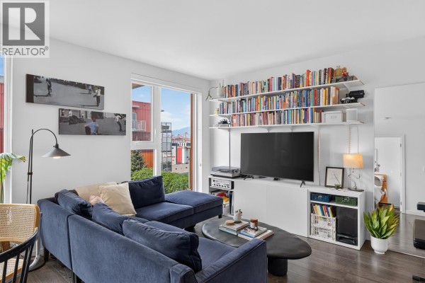1009 983 E Hastings Street, Vancouver, BC V6A0G9 Photo 3