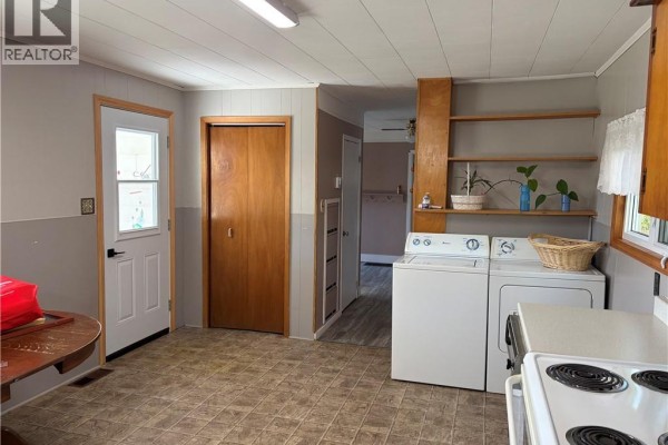 Primary Bedroom - 10096 Route 105, Beechwood, NB E7J2A4 Photo 4