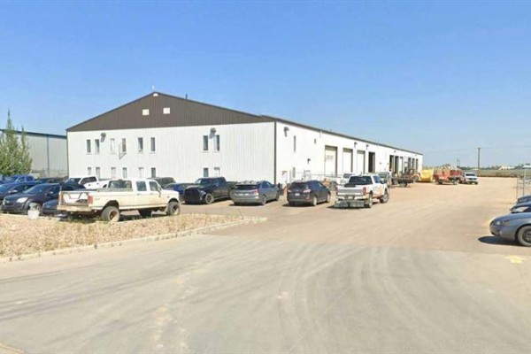 101, 103, 105, 6302 66 Street, Lloydminster, AB, photo 2