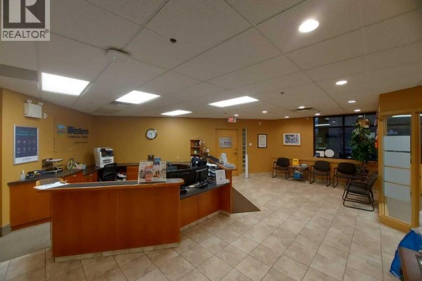 101, 4320 50 Avenue, Red Deer, AB, photo 2