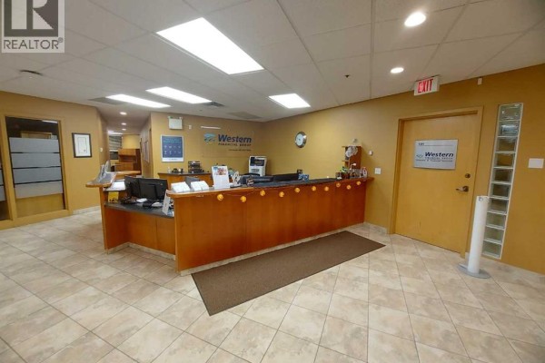 101, 4320 50 Avenue, Red Deer, AB, photo 3