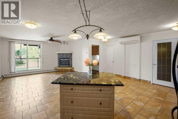 101, 4834 52a Street, Camrose, AB T4V1W4 Photo 5