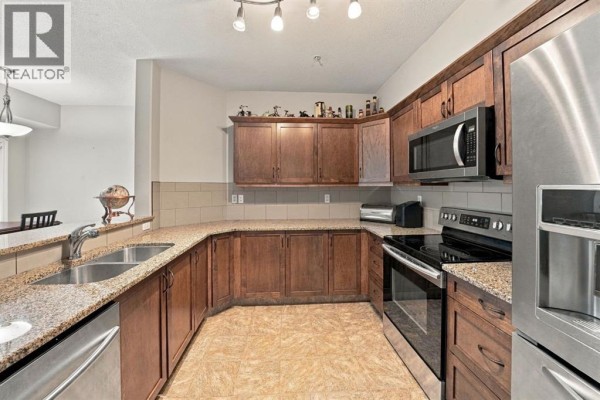 Bedroom - 101, 6 Michener Boulevard, Red Deer, AB T4P0M6 Photo 3