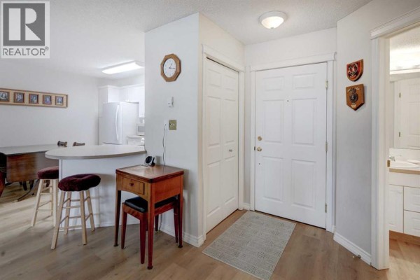 Bedroom - 101, 6800 Hunterview Drive Nw, Calgary, AB T2K6K5 Photo 4
