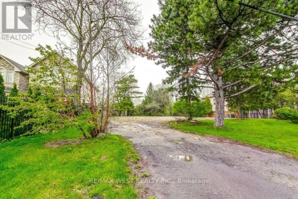 101 (part Lot 2) Fairview Road W, Mississauga, ON L5B1K7 Photo 2